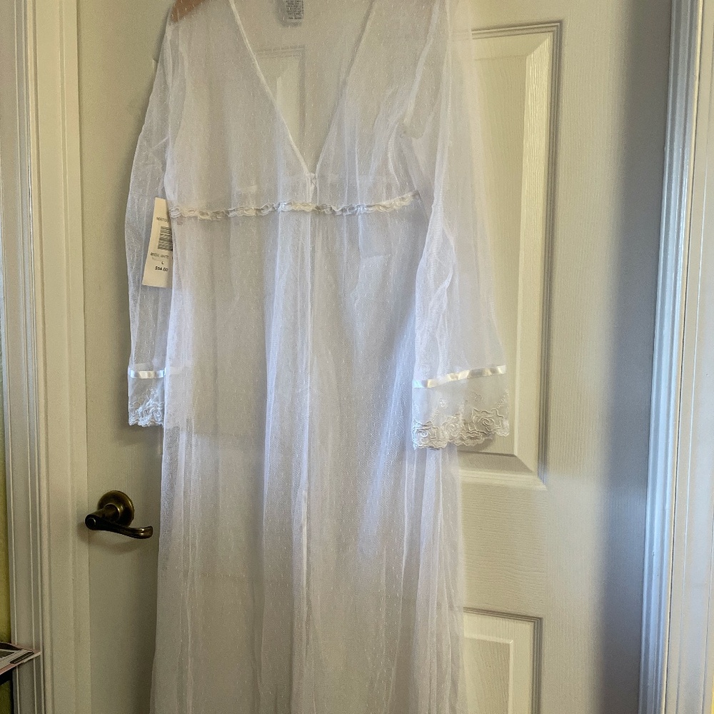 Ivy Annabelle Intimates Metallic Thread Embroidered Cuff Romantic Gown Bridal L